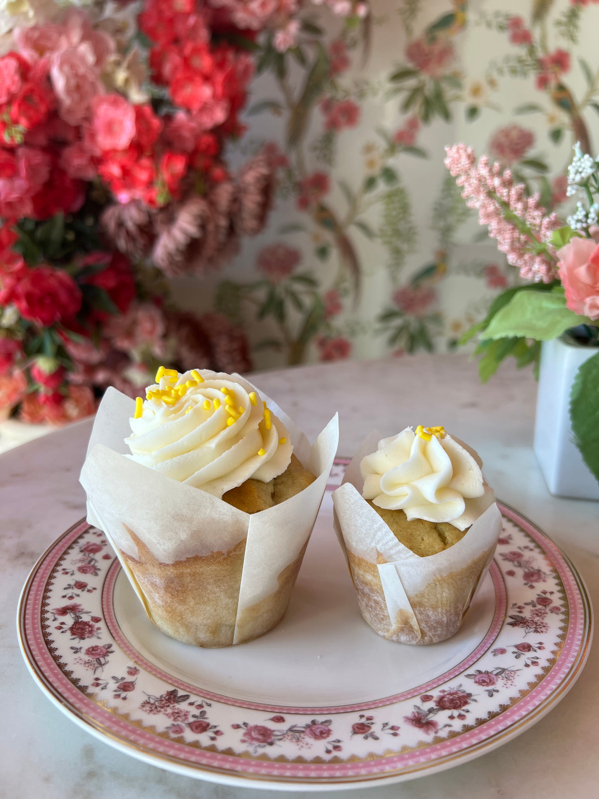 Lemon cupcake with vanilla buttercream